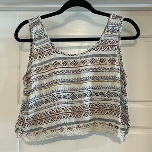 Forever 21 woman size medium pattern cropped tank